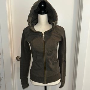 Lululemon women’s Scuba fleece zip up - size 4 - olive green